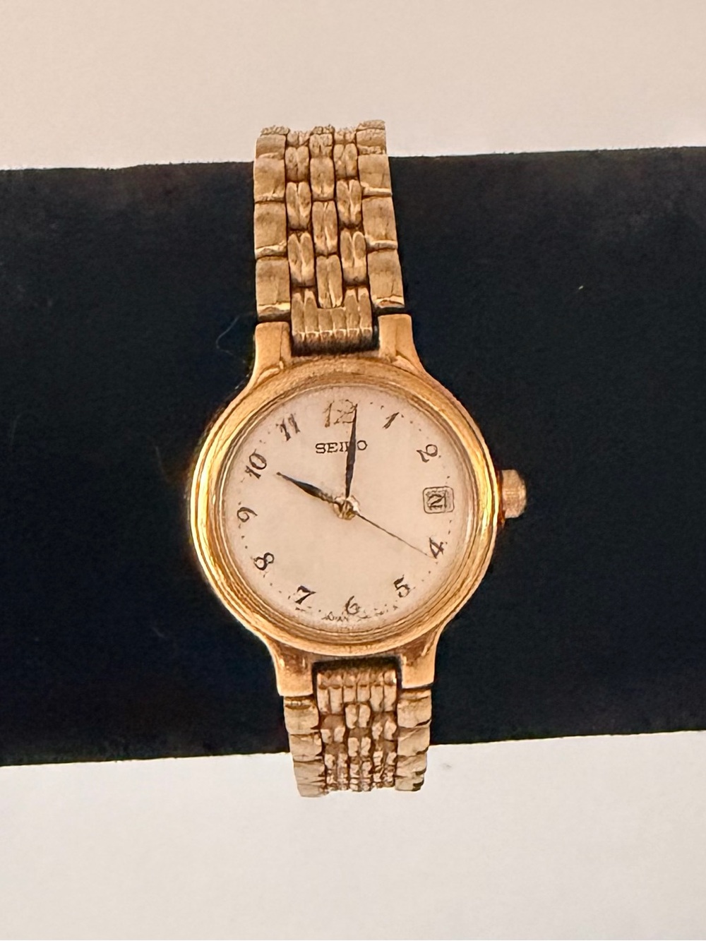 Seiko Gold Tone Watch with Day Date Calendar White Dial - Picture 5 of 14